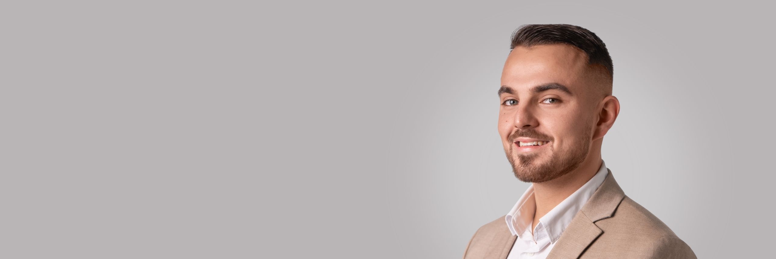 Andrej Rataj – Finančný poradca a sprostredkovateľ header image